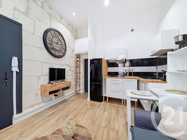 Appartement T2 &agrave; louer - 2 pi&egrave;ces - 27 m2 - Arles - 13 - PROVENCE-ALPES-COTE-D-AZUR