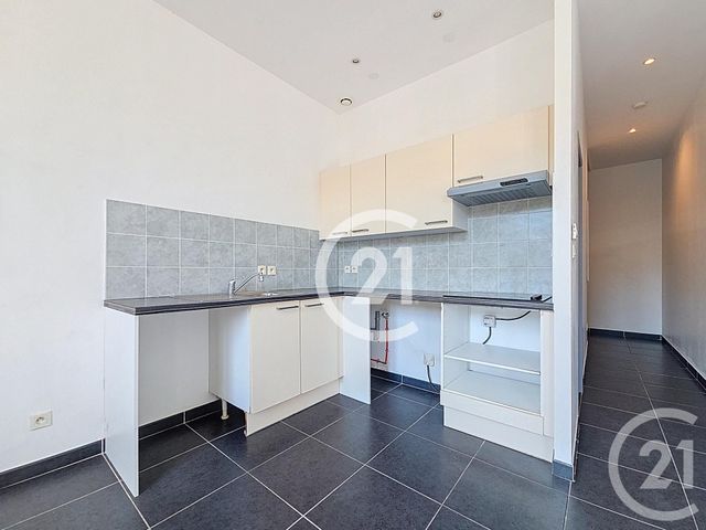 Appartement T2 &agrave; louer - 2 pi&egrave;ces - 48,17 m2 - Arles - 13 - PROVENCE-ALPES-COTE-D-AZUR