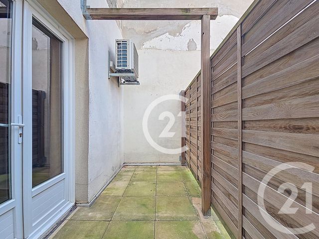 Appartement T2 &agrave; louer - 2 pi&egrave;ces - 48,17 m2 - Arles - 13 - PROVENCE-ALPES-COTE-D-AZUR