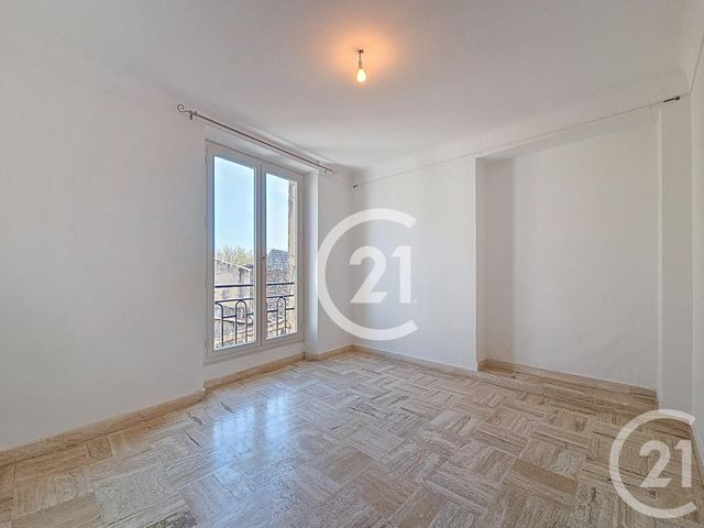 Appartement T2 &agrave; louer - 2 pi&egrave;ces - 50,64 m2 - Arles - 13 - PROVENCE-ALPES-COTE-D-AZUR