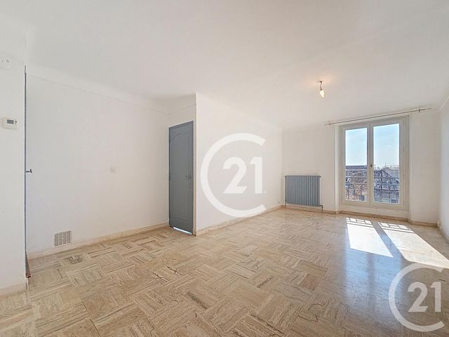 Appartement T2 &agrave; louer - 2 pi&egrave;ces - 50,64 m2 - Arles - 13 - PROVENCE-ALPES-COTE-D-AZUR