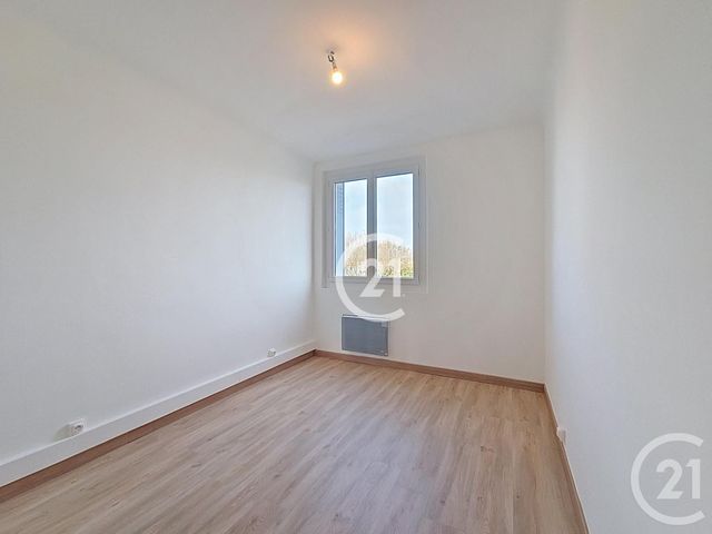 Appartement T3 &agrave; louer - 3 pi&egrave;ces - 54 m2 - Raphele Les Arles - 13 - PROVENCE-ALPES-COTE-D-AZUR