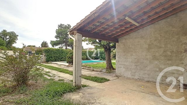 Maison &agrave; louer - 5 pi&egrave;ces - 140,52 m2 - St Martin De Crau - 13 - PROVENCE-ALPES-COTE-D-AZUR