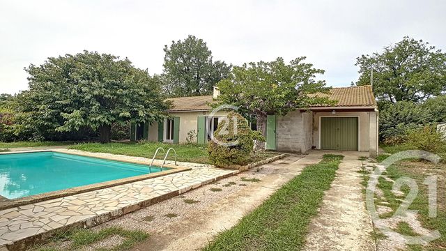 Maison &agrave; louer - 5 pi&egrave;ces - 140,52 m2 - St Martin De Crau - 13 - PROVENCE-ALPES-COTE-D-AZUR