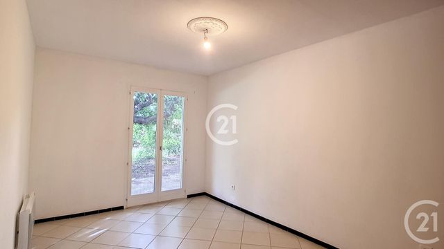 Maison &agrave; louer - 5 pi&egrave;ces - 140,52 m2 - St Martin De Crau - 13 - PROVENCE-ALPES-COTE-D-AZUR