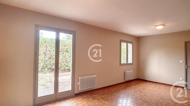 Maison &agrave; louer - 5 pi&egrave;ces - 140,52 m2 - St Martin De Crau - 13 - PROVENCE-ALPES-COTE-D-AZUR