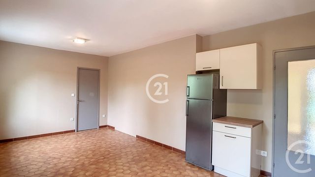 Maison &agrave; louer - 5 pi&egrave;ces - 140,52 m2 - St Martin De Crau - 13 - PROVENCE-ALPES-COTE-D-AZUR