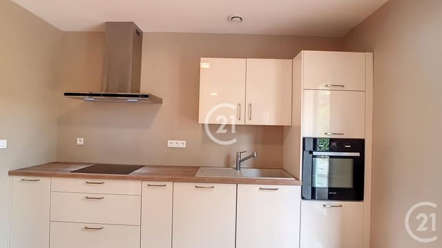 Maison &agrave; louer - 5 pi&egrave;ces - 140,52 m2 - St Martin De Crau - 13 - PROVENCE-ALPES-COTE-D-AZUR