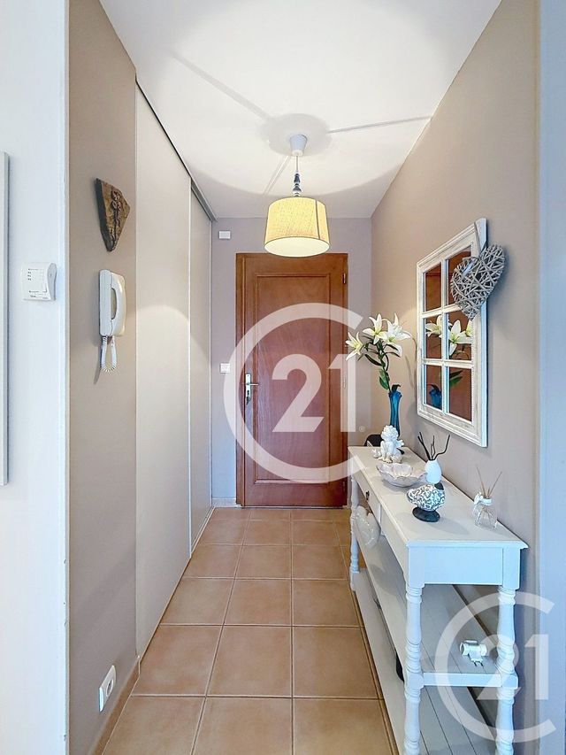 Appartement T3 &agrave; vendre - 3 pi&egrave;ces - 76,65 m2 - St Martin De Crau - 13 - PROVENCE-ALPES-COTE-D-AZUR