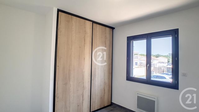 Maison &agrave; louer - 3 pi&egrave;ces - 60,45 m2 - Mas Thibert - 13 - PROVENCE-ALPES-COTE-D-AZUR