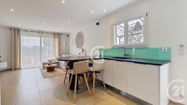 Maison &agrave; vendre - 4 pi&egrave;ces - 98 m2 - St Gilles - 30 - LANGUEDOC-ROUSSILLON