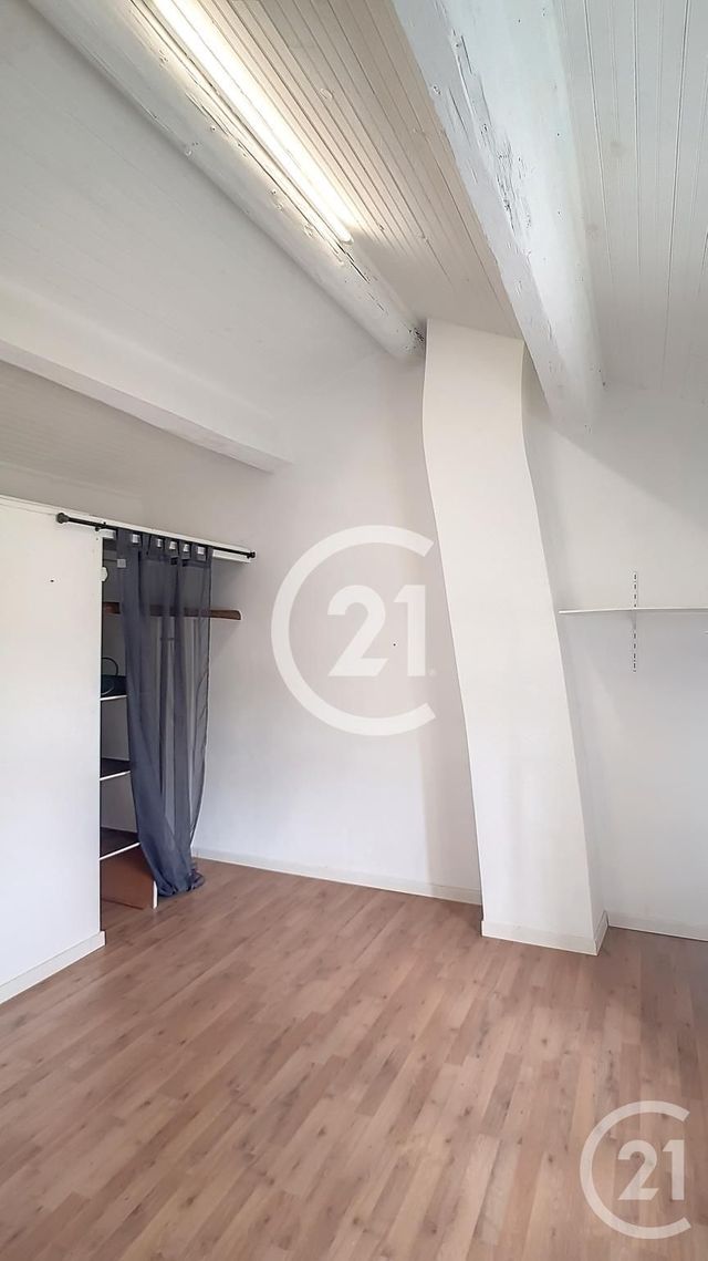 Maison &agrave; louer - 3 pi&egrave;ces - 64,53 m2 - Mas Thibert - 13 - PROVENCE-ALPES-COTE-D-AZUR