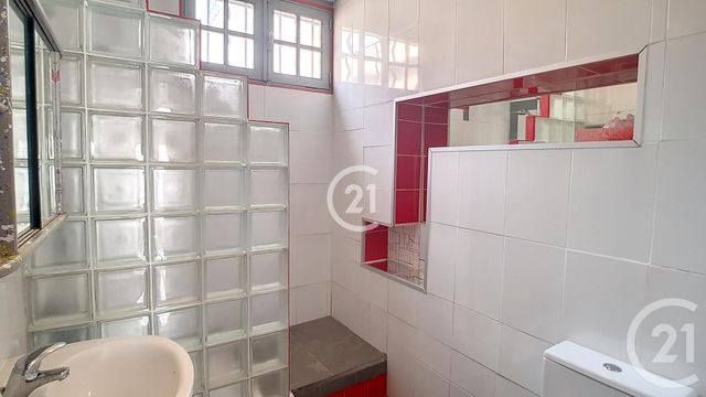 Maison &agrave; louer - 3 pi&egrave;ces - 64,53 m2 - Mas Thibert - 13 - PROVENCE-ALPES-COTE-D-AZUR