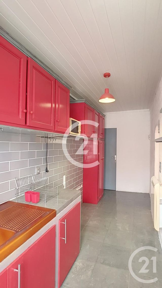 Maison &agrave; louer - 3 pi&egrave;ces - 64,53 m2 - Mas Thibert - 13 - PROVENCE-ALPES-COTE-D-AZUR