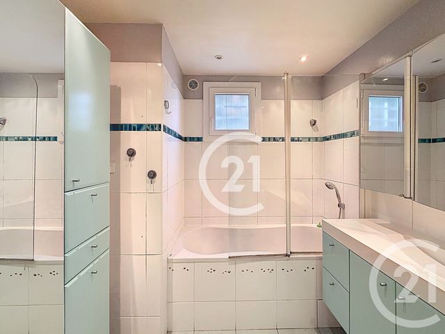 Maison &agrave; vendre - 5 pi&egrave;ces - 126 m2 - St Martin De Crau - 13 - PROVENCE-ALPES-COTE-D-AZUR