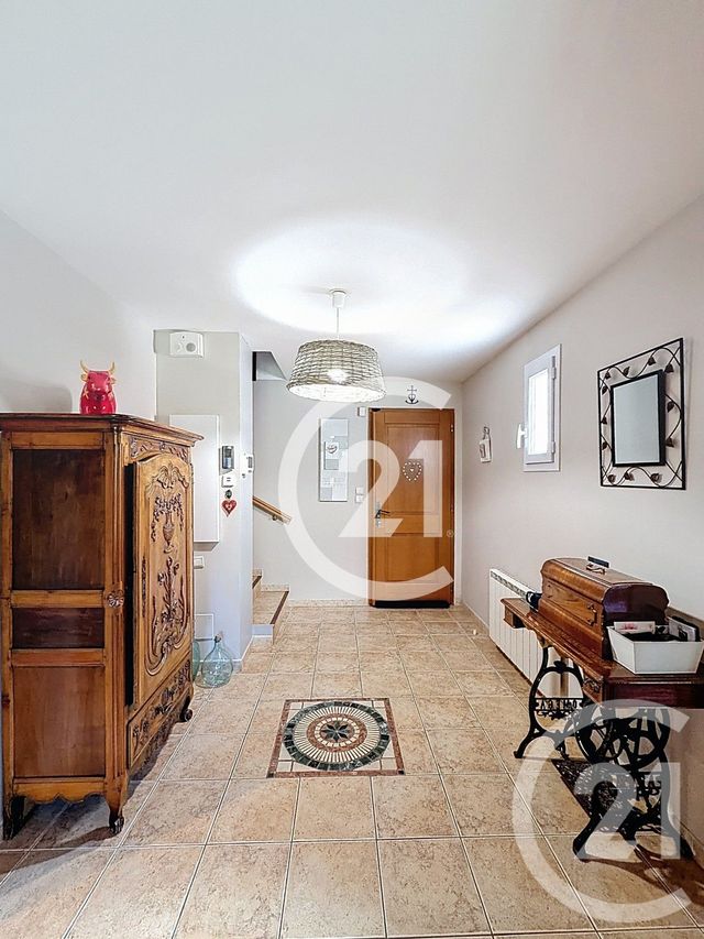 Maison &agrave; vendre - 6 pi&egrave;ces - 159,37 m2 - St Martin De Crau - 13 - PROVENCE-ALPES-COTE-D-AZUR