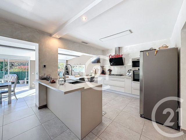 Maison &agrave; vendre - 4 pi&egrave;ces - 131,27 m2 - St Martin De Crau - 13 - PROVENCE-ALPES-COTE-D-AZUR