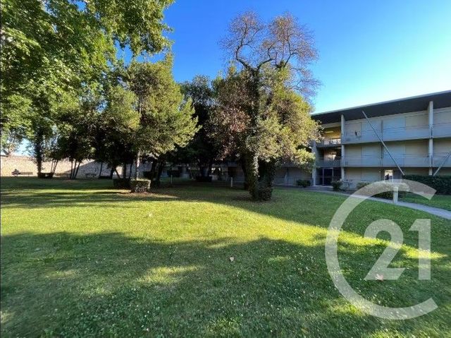 Appartement Studio &agrave; vendre - 1 pi&egrave;ce - 26,01 m2 - Arles - 13 - PROVENCE-ALPES-COTE-D-AZUR