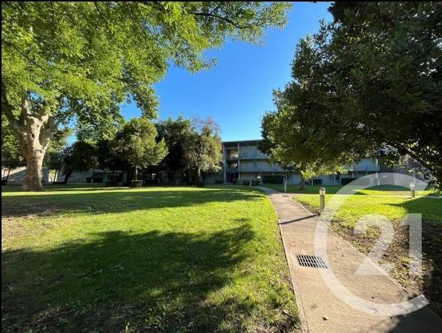 Appartement Studio &agrave; vendre - 1 pi&egrave;ce - 26,01 m2 - Arles - 13 - PROVENCE-ALPES-COTE-D-AZUR