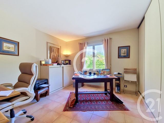 Maison &agrave; vendre - 7 pi&egrave;ces - 207 m2 - St Martin De Crau - 13 - PROVENCE-ALPES-COTE-D-AZUR