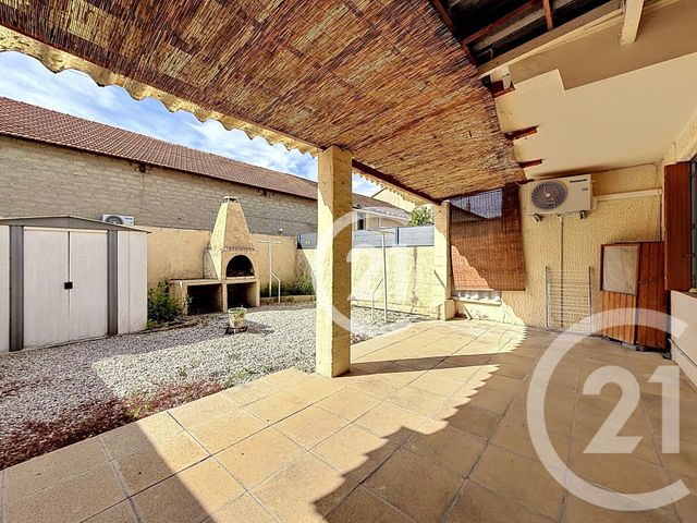 Maison &agrave; vendre - 5 pi&egrave;ces - 119,11 m2 - St Martin De Crau - 13 - PROVENCE-ALPES-COTE-D-AZUR