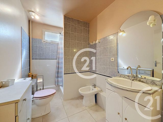 Maison &agrave; vendre - 5 pi&egrave;ces - 119,11 m2 - St Martin De Crau - 13 - PROVENCE-ALPES-COTE-D-AZUR