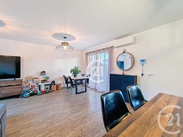 Maison &agrave; louer - 4 pi&egrave;ces - 81 m2 - Raphele Les Arles - 13 - PROVENCE-ALPES-COTE-D-AZUR