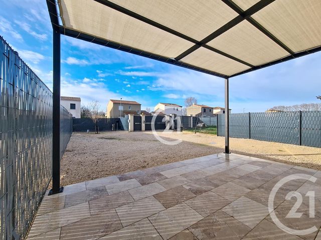 Maison &agrave; louer - 4 pi&egrave;ces - 81 m2 - Raphele Les Arles - 13 - PROVENCE-ALPES-COTE-D-AZUR