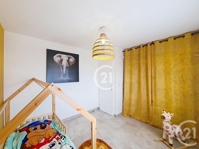 Maison &agrave; louer - 4 pi&egrave;ces - 81 m2 - Raphele Les Arles - 13 - PROVENCE-ALPES-COTE-D-AZUR
