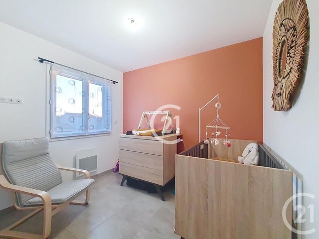 Maison &agrave; louer - 4 pi&egrave;ces - 81 m2 - Raphele Les Arles - 13 - PROVENCE-ALPES-COTE-D-AZUR
