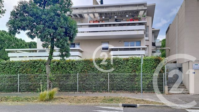 Appartement F4 &agrave; vendre - 4 pi&egrave;ces - 89,79 m2 - St Martin De Crau - 13 - PROVENCE-ALPES-COTE-D-AZUR