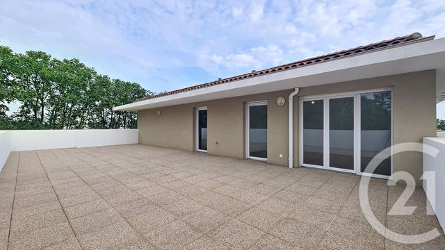 Appartement F4 &agrave; vendre - 4 pi&egrave;ces - 89,79 m2 - St Martin De Crau - 13 - PROVENCE-ALPES-COTE-D-AZUR