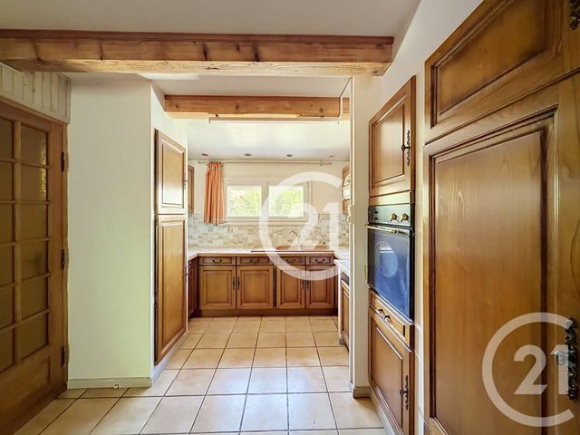 Maison &agrave; vendre - 5 pi&egrave;ces - 146,69 m2 - St Martin De Crau - 13 - PROVENCE-ALPES-COTE-D-AZUR