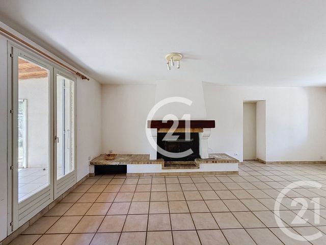 Maison &agrave; vendre - 5 pi&egrave;ces - 146,69 m2 - St Martin De Crau - 13 - PROVENCE-ALPES-COTE-D-AZUR