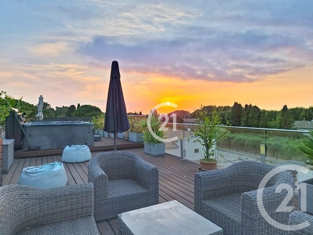 Appartement Loft &agrave; vendre - 4 pi&egrave;ces - 147,50 m2 - St Remy De Provence - 13 - PROVENCE-ALPES-COTE-D-AZUR