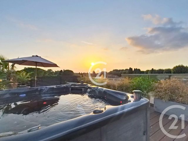Appartement Loft &agrave; vendre - 4 pi&egrave;ces - 147,50 m2 - St Remy De Provence - 13 - PROVENCE-ALPES-COTE-D-AZUR