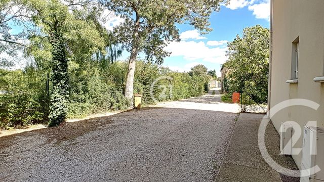 Maison &agrave; louer - 3 pi&egrave;ces - 68,65 m2 - St Martin De Crau - 13 - PROVENCE-ALPES-COTE-D-AZUR