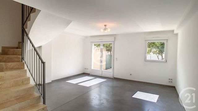 Maison &agrave; louer - 3 pi&egrave;ces - 68,65 m2 - St Martin De Crau - 13 - PROVENCE-ALPES-COTE-D-AZUR