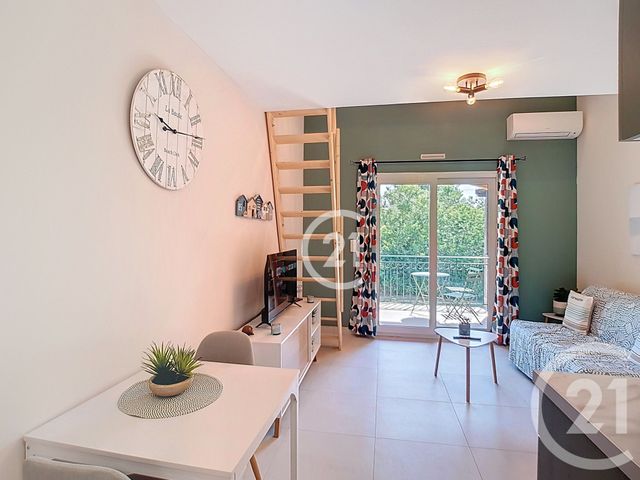 Appartement Studio &agrave; louer - 1 pi&egrave;ce - 24,01 m2 - Arles - 13 - PROVENCE-ALPES-COTE-D-AZUR
