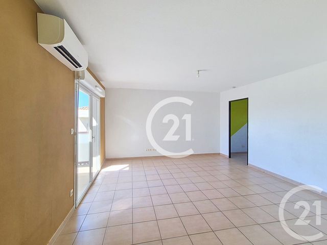 Appartement T4 &agrave; vendre - 5 pi&egrave;ces - 80 m2 - St Martin De Crau - 13 - PROVENCE-ALPES-COTE-D-AZUR