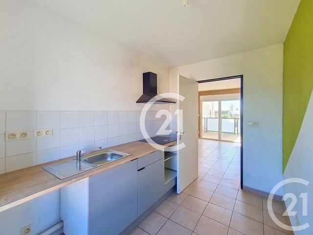 Appartement T4 &agrave; vendre - 5 pi&egrave;ces - 80 m2 - St Martin De Crau - 13 - PROVENCE-ALPES-COTE-D-AZUR