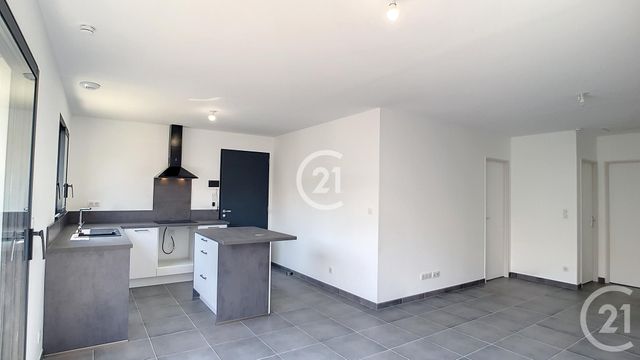Maison &agrave; louer - 3 pi&egrave;ces - 60,45 m2 - Mas Thibert - 13 - PROVENCE-ALPES-COTE-D-AZUR