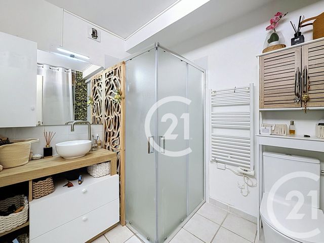 Appartement F3 &agrave; vendre - 3 pi&egrave;ces - 56,11 m2 - Paradou - 13 - PROVENCE-ALPES-COTE-D-AZUR