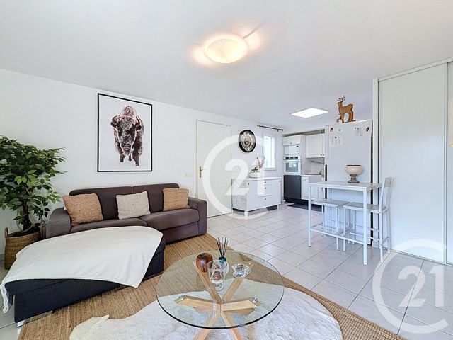 Appartement F3 &agrave; vendre - 3 pi&egrave;ces - 56,11 m2 - Paradou - 13 - PROVENCE-ALPES-COTE-D-AZUR