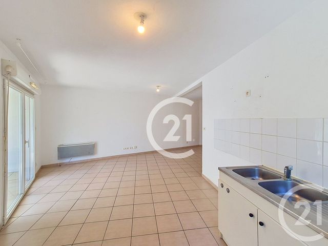Appartement T3 &agrave; vendre - 3 pi&egrave;ces - 62,91 m2 - St Martin De Crau - 13 - PROVENCE-ALPES-COTE-D-AZUR