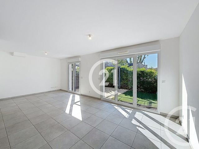 Maison &agrave; vendre - 4 pi&egrave;ces - 90,24 m2 - St Martin De Crau - 13 - PROVENCE-ALPES-COTE-D-AZUR