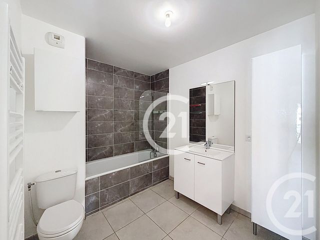 Maison &agrave; vendre - 4 pi&egrave;ces - 90,24 m2 - St Martin De Crau - 13 - PROVENCE-ALPES-COTE-D-AZUR