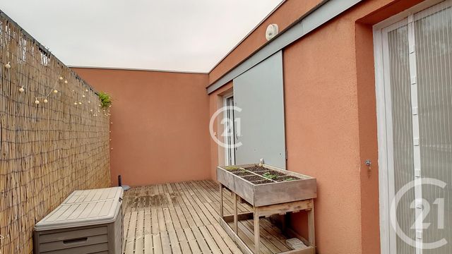 Appartement T2 &agrave; louer - 2 pi&egrave;ces - 44,13 m2 - Arles - 13 - PROVENCE-ALPES-COTE-D-AZUR