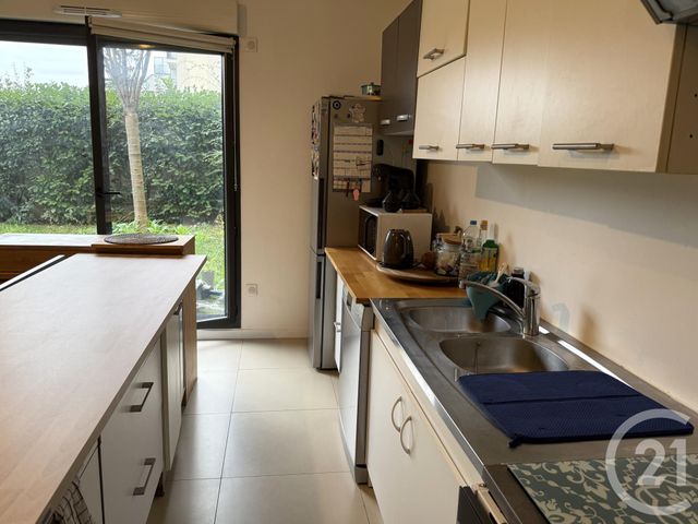 Appartement F2 à vendre - 2 pièces - 45 m2 - Rosny Sous Bois - 93 - ILE-DE-FRANCE