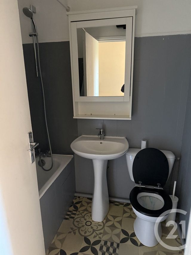 Appartement F1 &agrave; louer - 1 pi&egrave;ce - 27,08 m2 - Le Perreux Sur Marne - 94 - ILE-DE-FRANCE